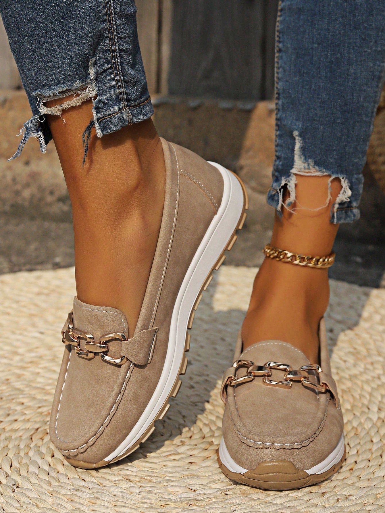 Khaki / US9 / EU40
