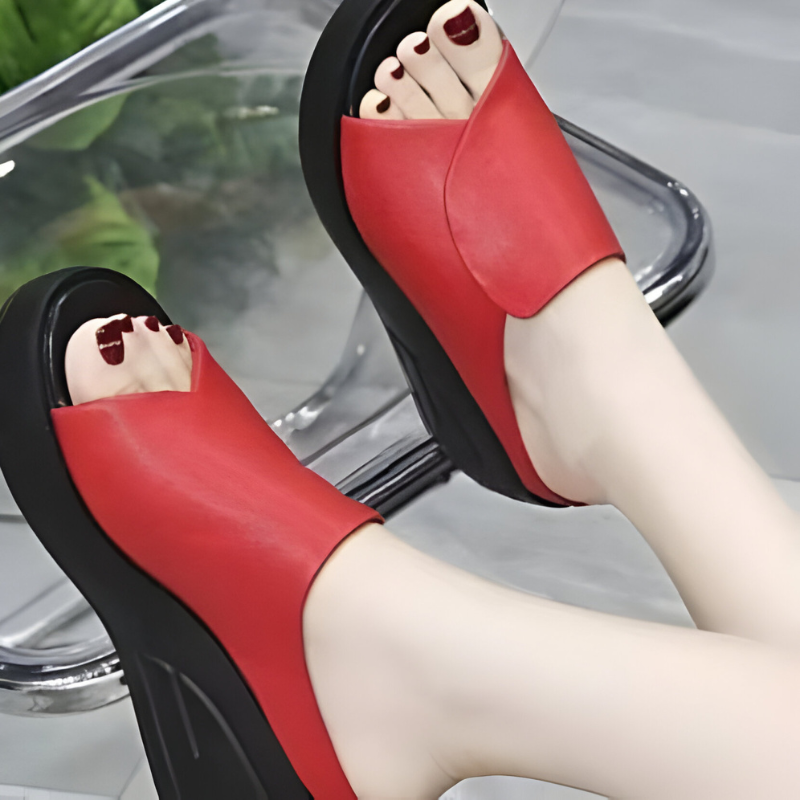 Red (Almost sold out) / 42