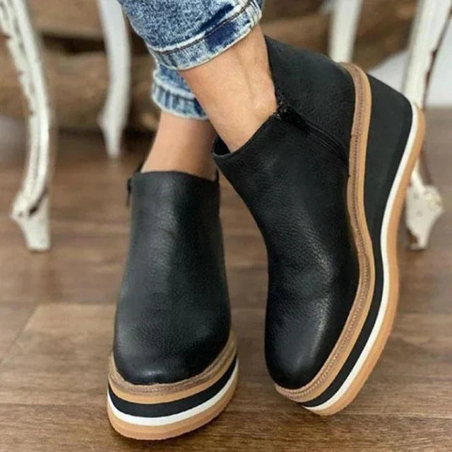 Black / 9