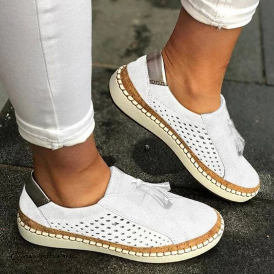 White / 12 AU (43 EU)