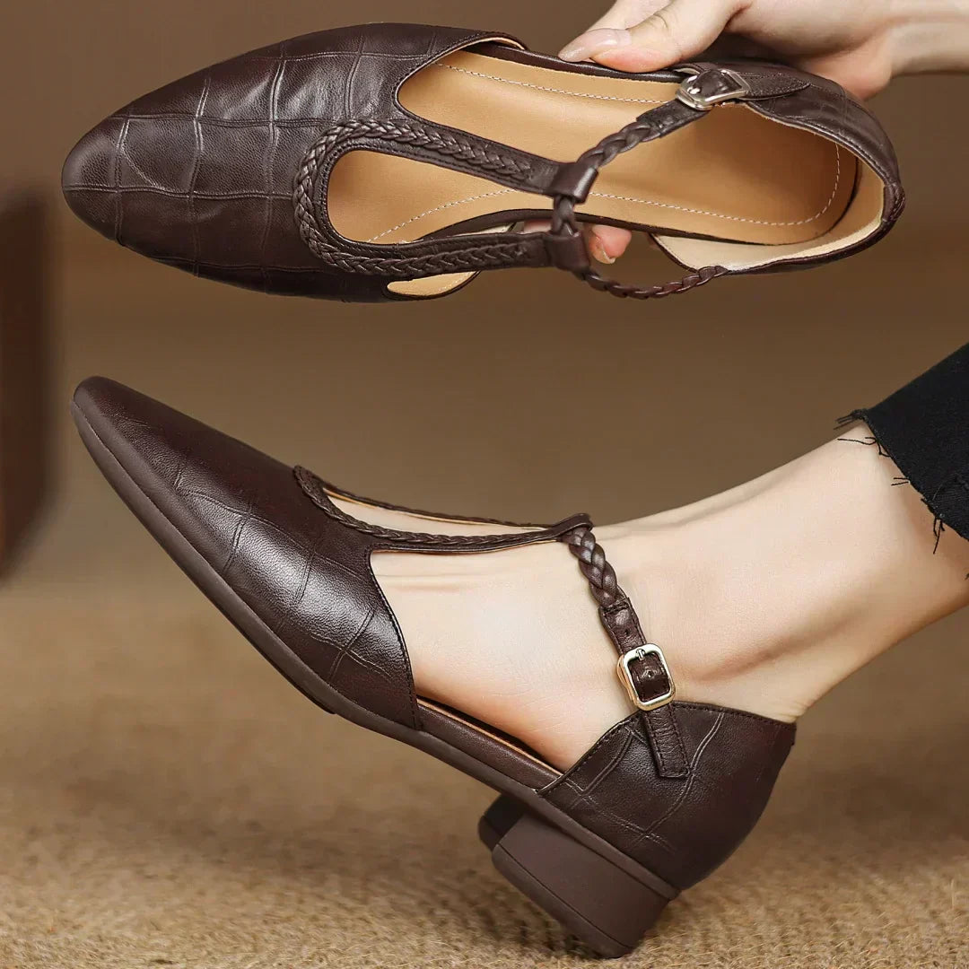 Brown / 8.5