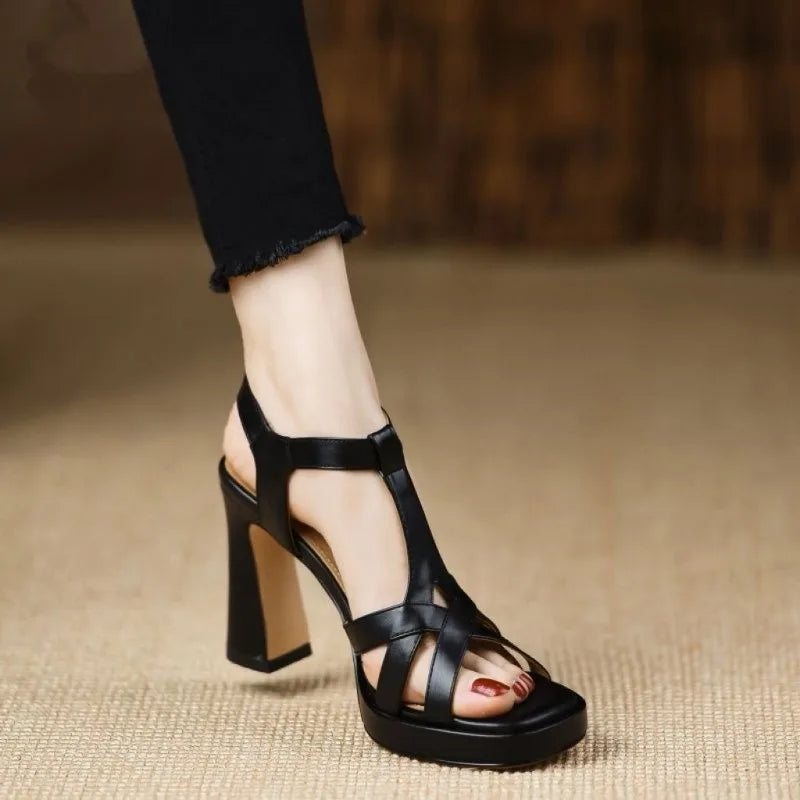 Black / 38