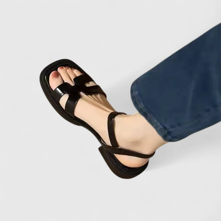 Black / 9 US | 40 EU