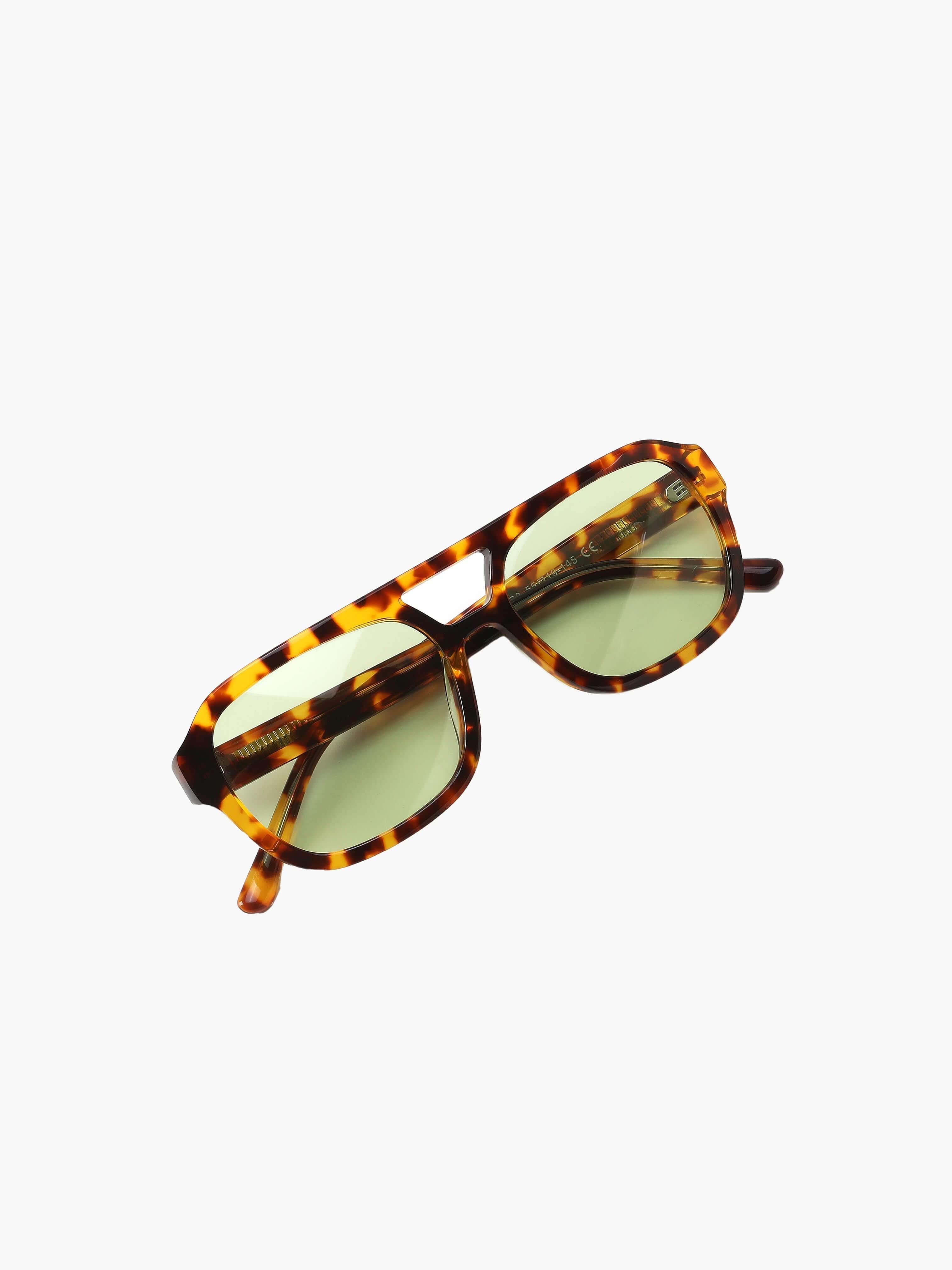 Tortoiseshell / Green