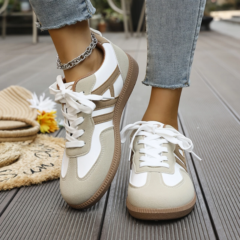 Khaki & White / 43