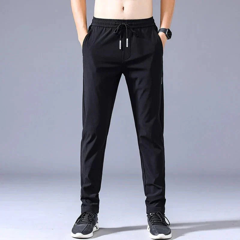 Black / 38