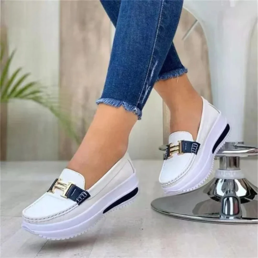White / 12 AU (43 EU)